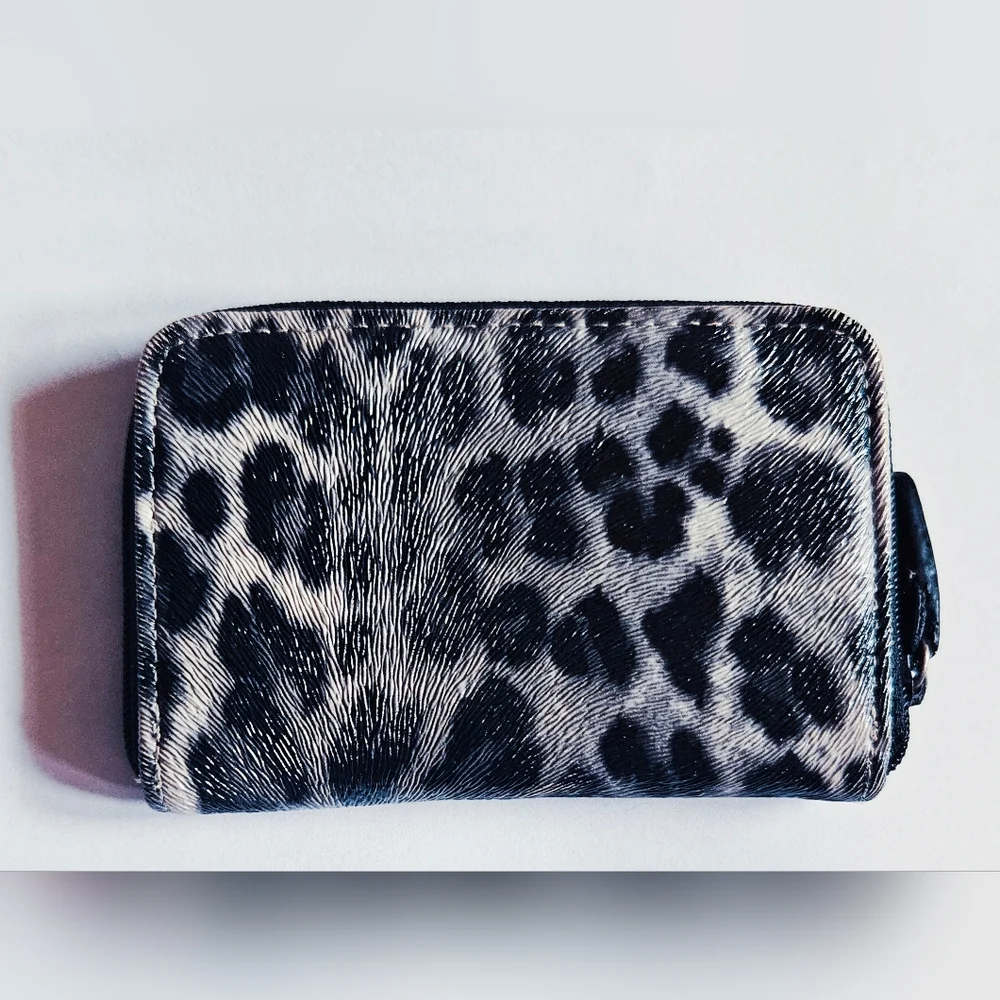 Coin and Card Wallet - Picture 1 of 2